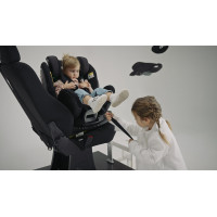 LIONELO Autosedačka Antoon Plus Isofix 0-18 kg Black Onyx