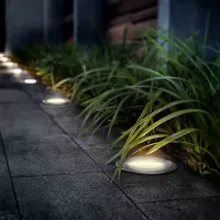 Záhradná okrúhla LED solárna lampa do zeme 12 cm - strieborná