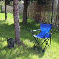 Skladacia turistická stolička - 82x80x50 cm - modrá