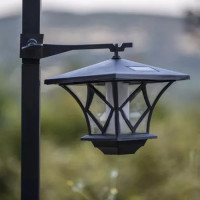 Solárna záhradná lampa - lampáš