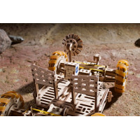 Ugears 3D drevené mechanické puzzle NASA, Lunárne vozítko