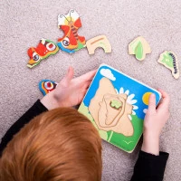 Bigjigs Toys Vkladacie puzzle životné cykly motýľa