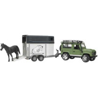 Bruder LAND ROVER s prepravníkom na koňa
