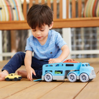 Green Toys Ťahač s autíčkami