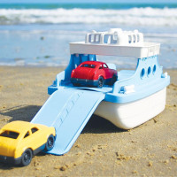 Green Toys Trajekt modro-biely s autíčkami