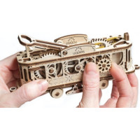 Ugears 3D drevené mechanické puzzle Mechanical Town električková linka