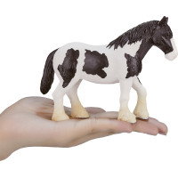 Mojo Clydesdale kôň čiernobiely