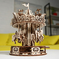 Ugears 3D drevené mechanické puzzle Kolotoč