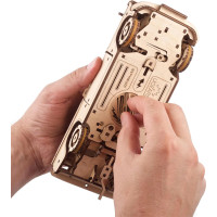 Ugears 3D drevené mechanické puzzle Harry Potter Lietajúci Ford Anglia