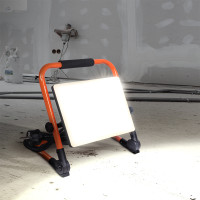 Solight LED reflektor so sklopným stojanom, 50W, 4500lm, 4000K, kábel so zástrčkou, IP65