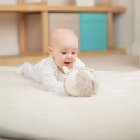 Bigjigs Baby Medvedík hrkálka aktívna lopta