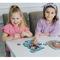 TREFL Drevené obrysové puzzle Gábinin kúzelný domček: Veselá Gábinka 50 dielikov