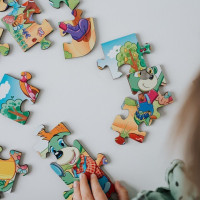 Drevené puzzle Treflíci: Zoznámte sa s rodinou Treflíkov 24 dielikov
