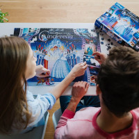 TREFL Puzzle Premium Plus Iconic Moments: Popoluška 1000 dielikov