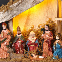 Solight LED drevený betlehem podsvietený, 26x17cm, 6x LED, 2x AA