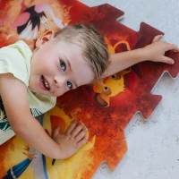 TREFL Penové puzzle Leví kráľ