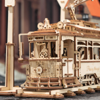 ROBOTIME Roker 3D drevené puzzle Električka 374 dielikov