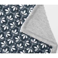 Deka prehoz SHERPA 150x200 cm - Ornamenty - tmavo šedá / biela