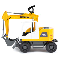 Lena Bager Liebherr A 918 Litronic