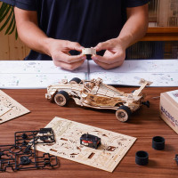 RoboTime 3D drevená skladačka Závodné auto