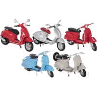 WELLY Kovový skúter Vespa 946 strieborný