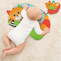 CLEMENTONI BABY Plyšový vankúšik pod bruško Kitty Cat