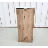 ZOSTAVNÉ: Kúpeľňová závesná skrinka KAPA dub zlatý - nízka spodná s košom na bielizeň