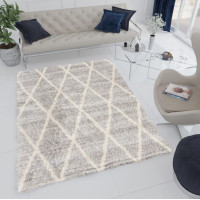 Kusový koberec Shaggy VERSAY Fence - šedý