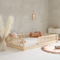 Detská Montessori posteľ z masívu borovice Basic LOVE - 200x140 cm