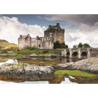 RAVENSBURGER Puzzle Impozantné hrady a zámky: Eilean Donan Castle, Veľká Británia 1000 dielikov