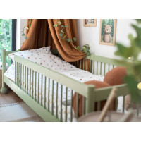 Detská Montessori posteľ z masívu borovice STEVE - 200x90 cm - OLIVOVO ZELENÁ