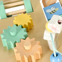 Lulilo Montessori manipulačný stolík LUDO - farebný