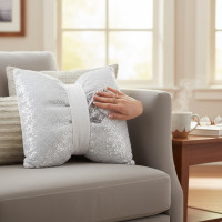 Dekoračný vankúš GLAM SHINE 40x40 cm - biely/strieborný