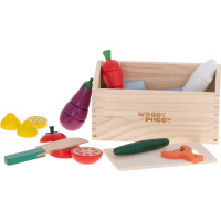 Drevená krájacia zelenina v krabici s príslušenstvom
