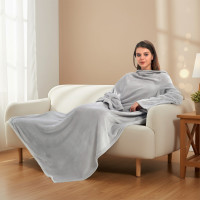 Deka s rukávmi v SANTA'S SNUGGLE v darčekovom balení - 130x180 cm