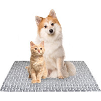 Deka pre psov WOOFIE Bones 100x70 cm + vankúšik 20x30 cm