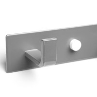 Strieborný kovový vešiak PSINO 43,5 cm