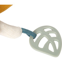 small foot Látková hrkálka Levíček na zavesenie