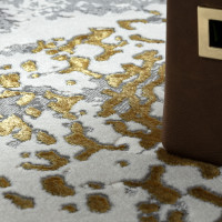 Kusový koberec Allure 1961 gold/white