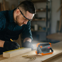 Solight LED reflektor 10W, prenosný, nabíjací, 1000lm, oranžovo-čierny