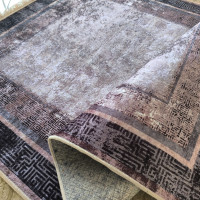 Kusový koberec HONOR New - Frame - sivý