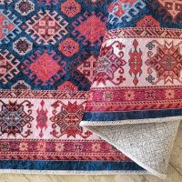 Kusový koberec HONOR New - Pattern - tmavomodrý/červený