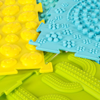 Senzorická podložka Montessori na masáž nôh 8 dielikov - pastelové farby