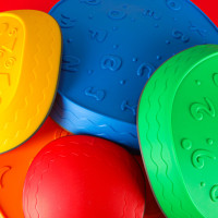 Senzorický Montessori chodník Riečne kamene pre tréning rovnováhy 5 prvkov - farebná