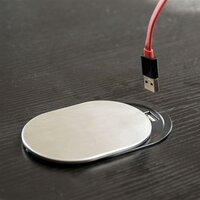 Vstavaná zásuvka do dosky s posuvnou krytkou - 1 zásuvka + USB - strieborná