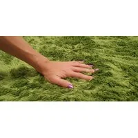 Detský plyšový koberec TMAVO ZELENÝ
