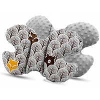 Detská deka do kočíka s vankúšikom a motýlikom - PREMIUM set 3v1 - Škandinávsky les hnedý so sivou Minky