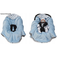 Zavinovačka s kapucňou do autosedačky 90x90 cm TheBaby - JELENE ŠEDÁ/RUŽOVÁ