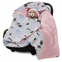 Zavinovačka s kapucňou do autosedačky 90x90 cm TheBaby - JELENE ŠEDÁ/RUŽOVÁ