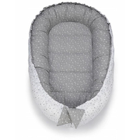 Obojstranné hniezdočko (kokon) pre bábätko - BABY set 6v1 - Biele a šedé hviezdičky so šedou minky